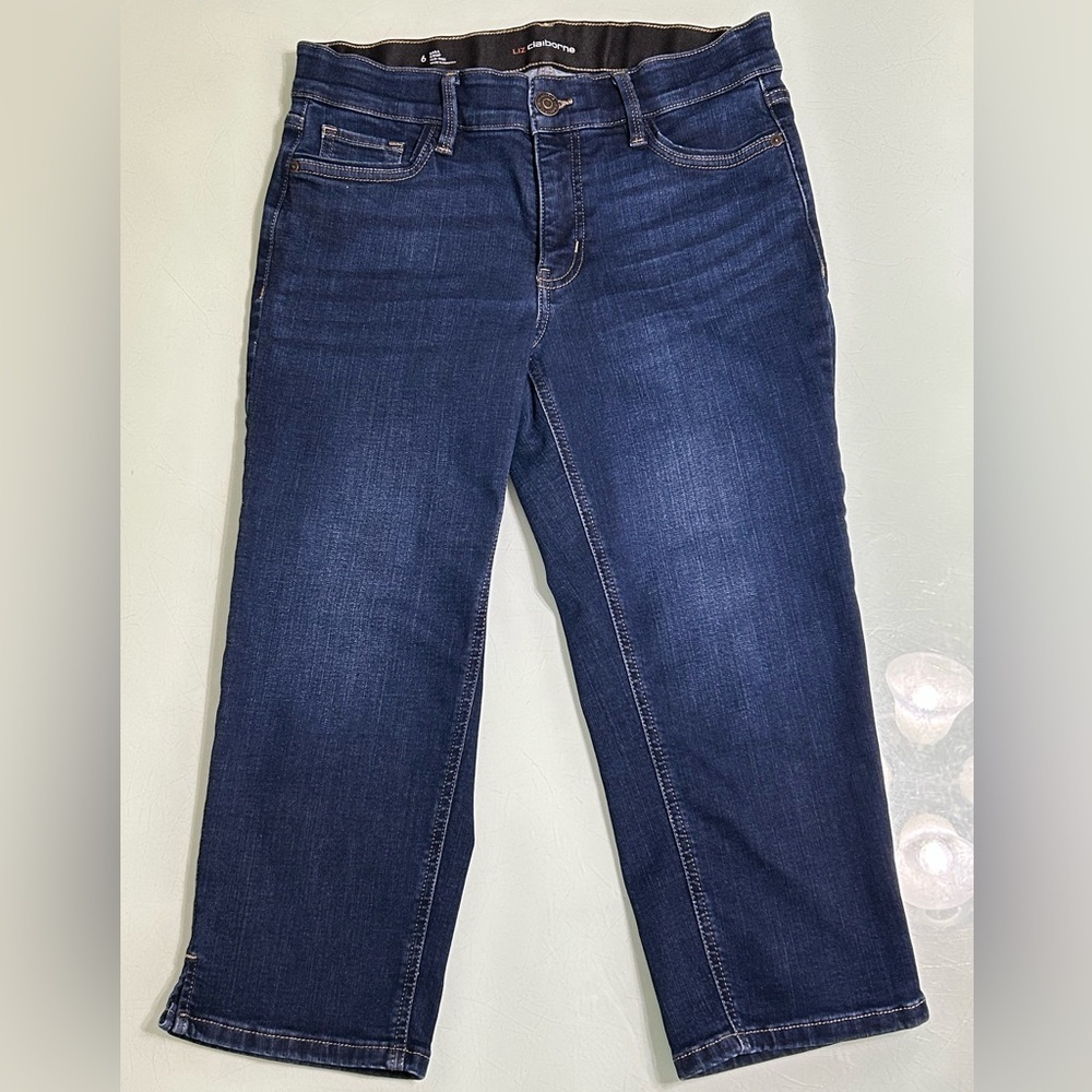 Liz Claiborne Sara Crop Mid-Rise jeans size 6